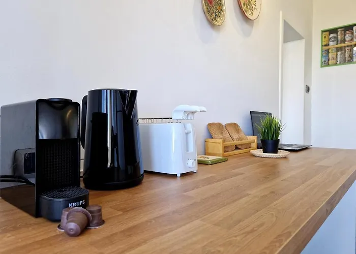 Sea Front 6 Seats Wi-fi Ac Park