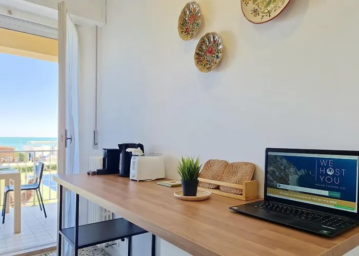 Sea Front 6 Seats Wi-fi Ac Park Apartment